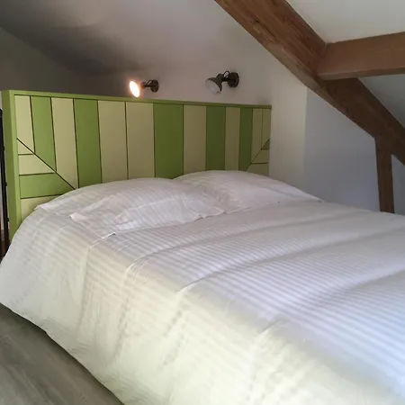 En Bois A Hasnon, Calme Et Confort Avec Terrasse Et Jardin - Fr-1-510-121