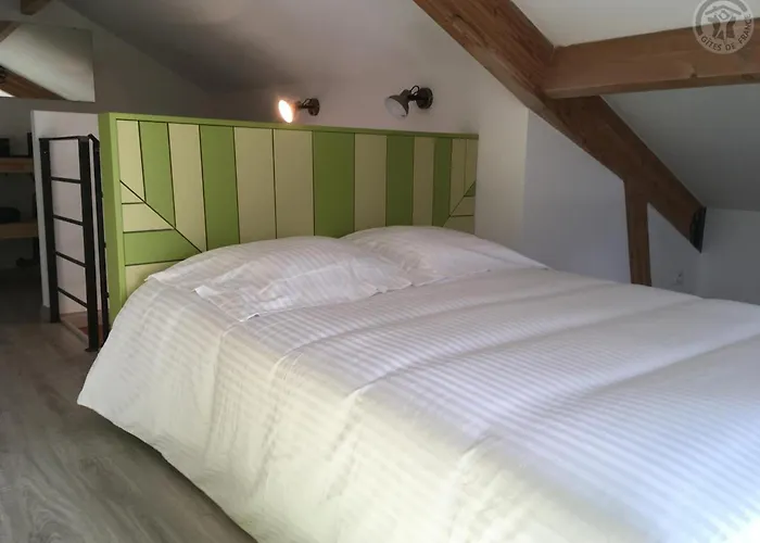 En Bois A Hasnon, Calme Et Confort Avec Terrasse Et Jardin - Fr-1-510-121