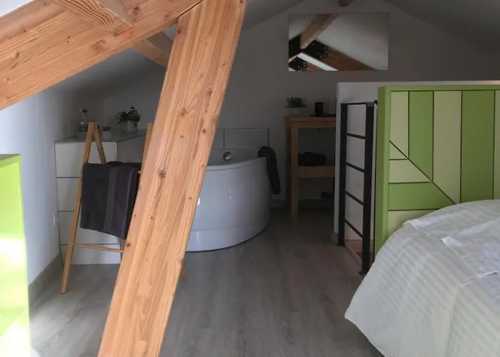 En Bois A Hasnon, Calme Et Confort Avec Terrasse Et Jardin - Fr-1-510-121 בית נופש